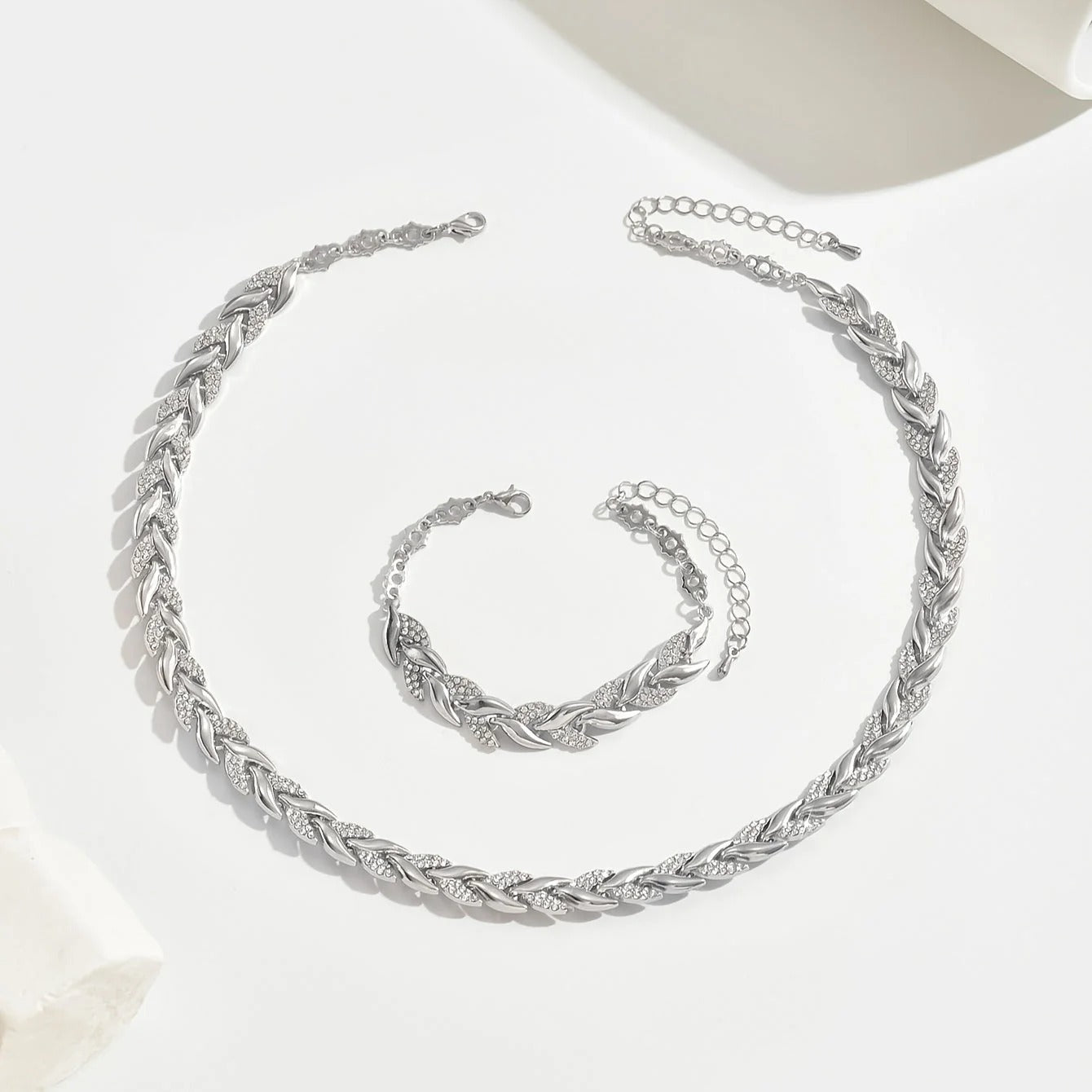 Amelia | Conjunto Aura (Incluye collar y pulsera a juego)