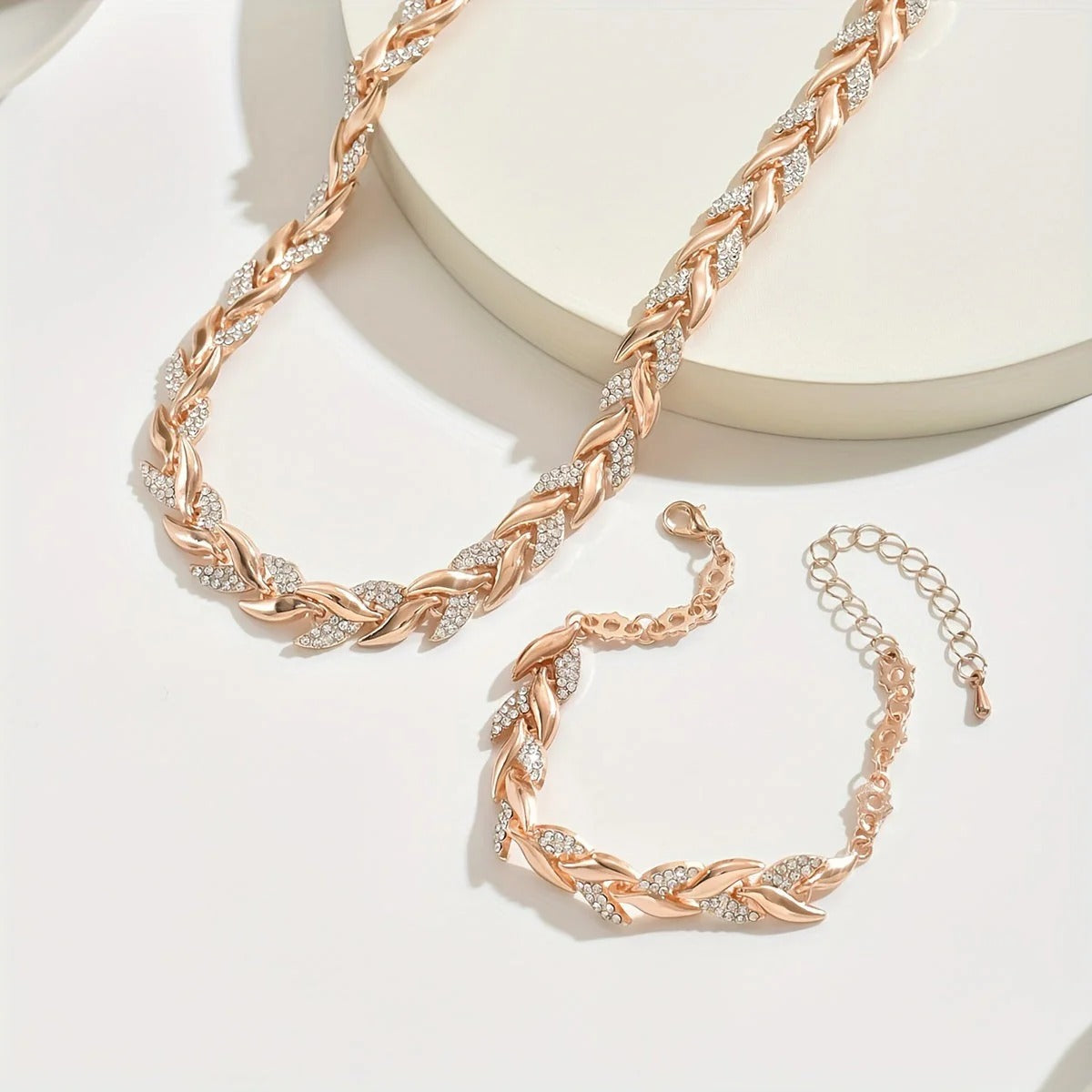 Amelia | Conjunto Aura (Incluye collar y pulsera a juego)